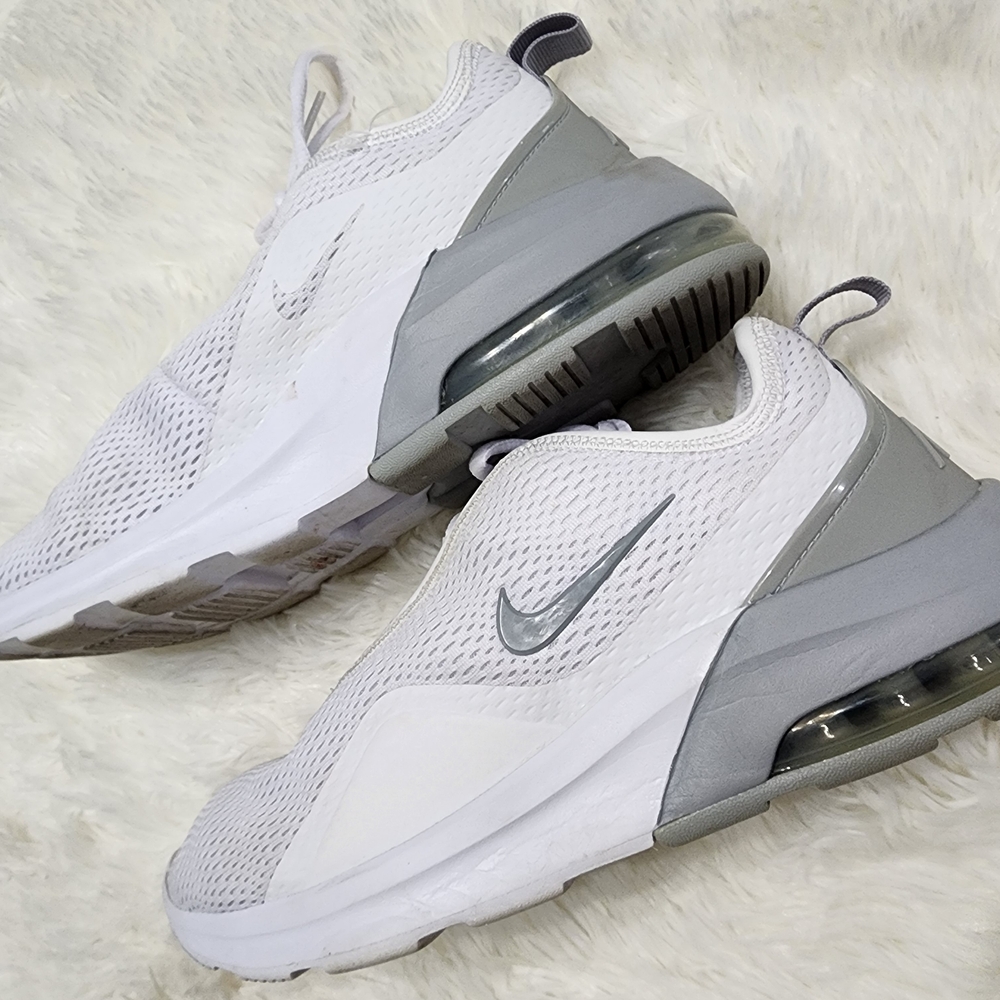 Nike White and Gray Slip-On Athletic Shoes with Air Technology